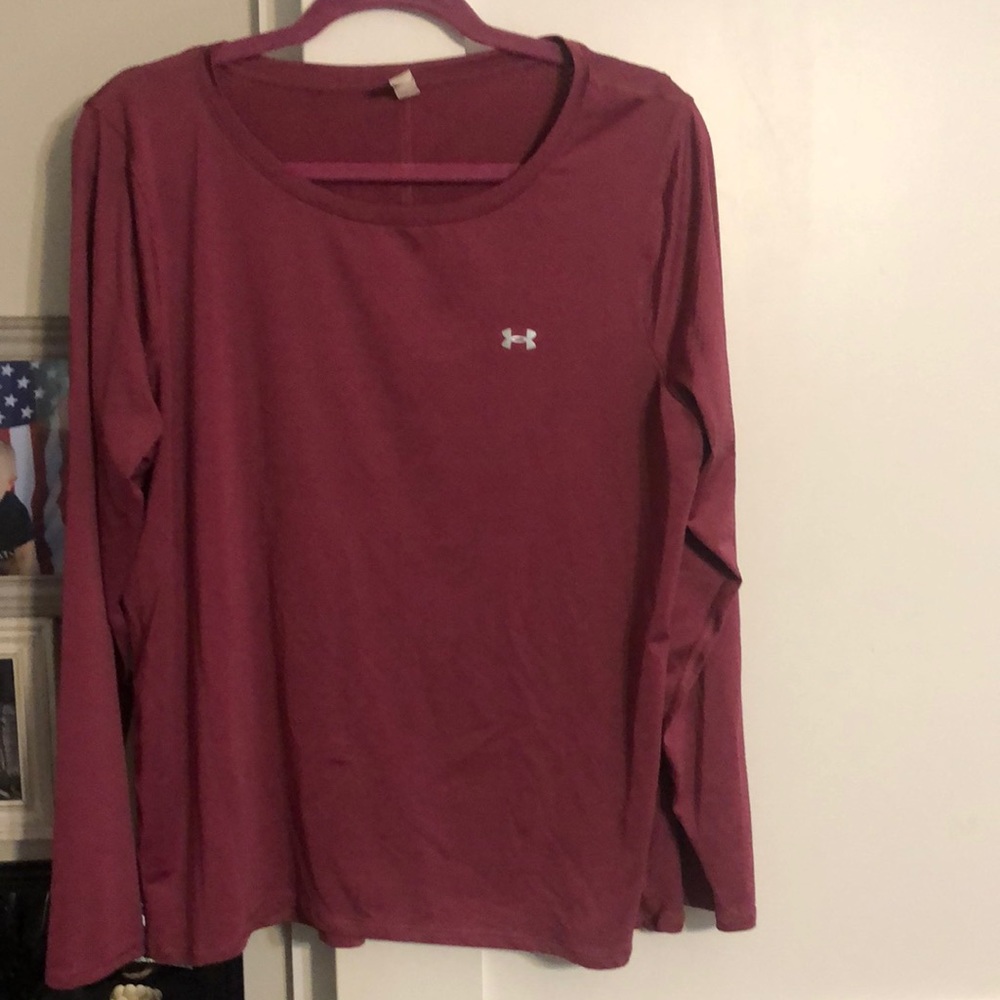 Barely worn Under Armour long sleeve top
